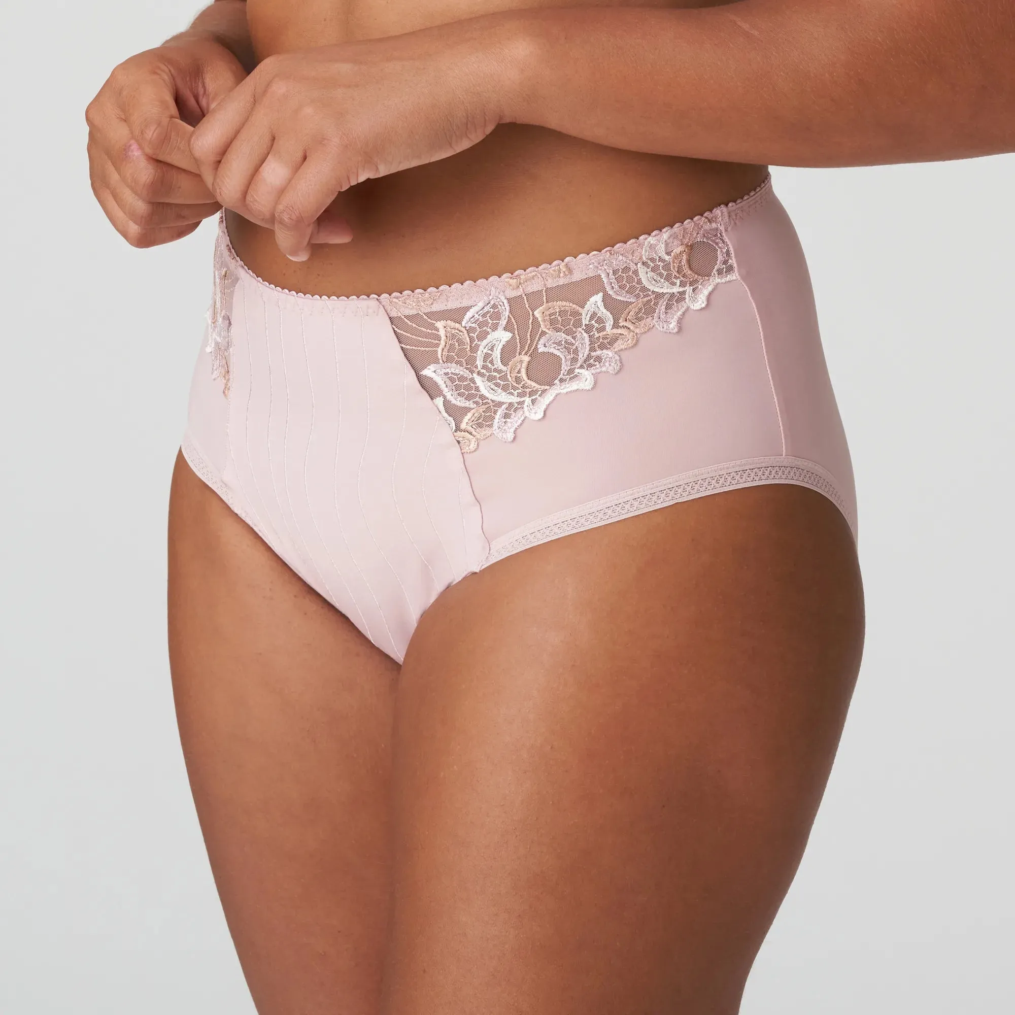 0561816  PrimaDonna Deauville tailleslip vintage pink