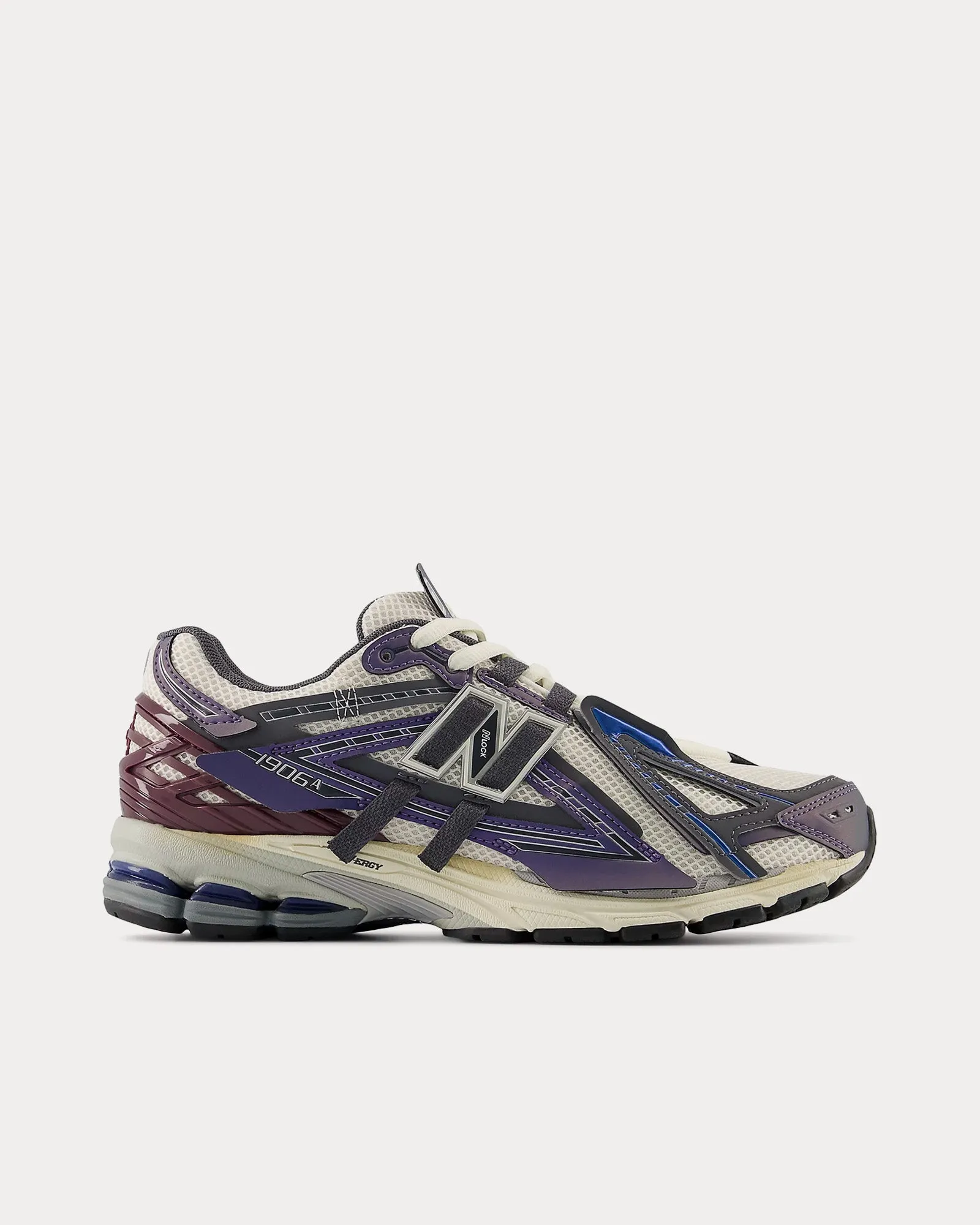 1906a Inkwell / Sea Salt / Faded Plum Low Top Sneakers