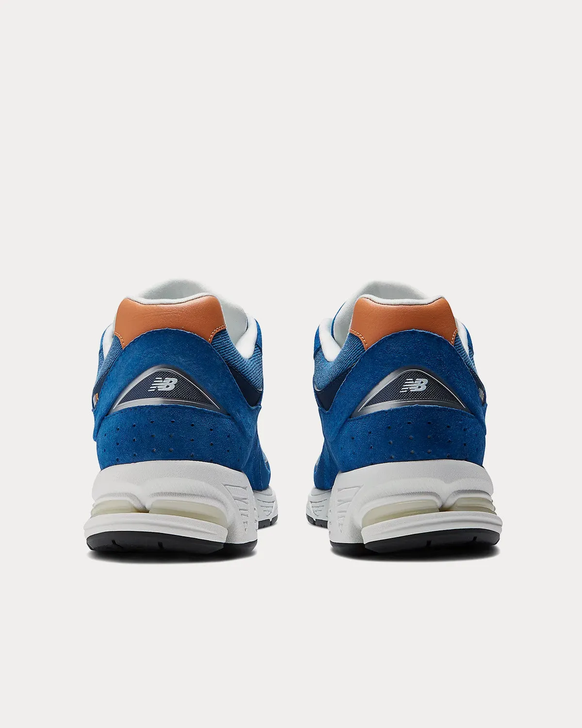 2002r Atlantic Blue / Sepia / Heritage Blue Low Top Sneakers