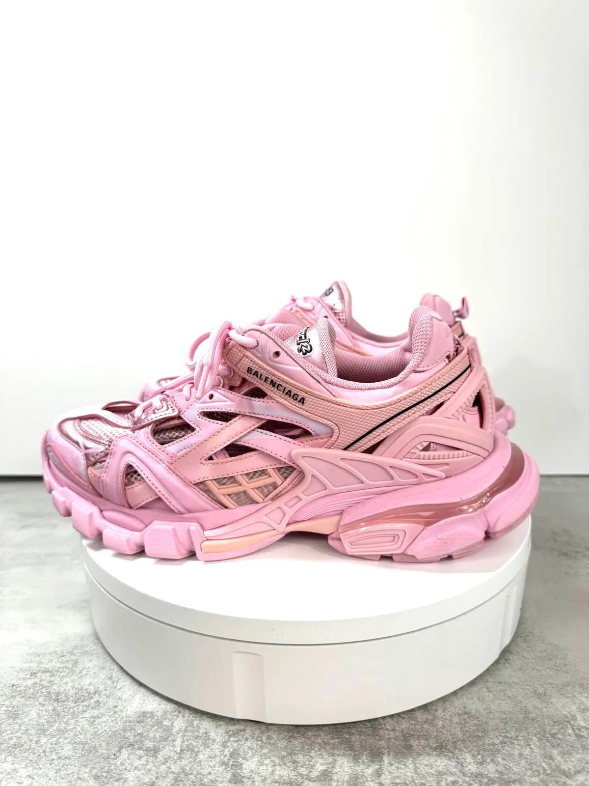 BALENCIAGA TRACK 2.0 SNEAKERS