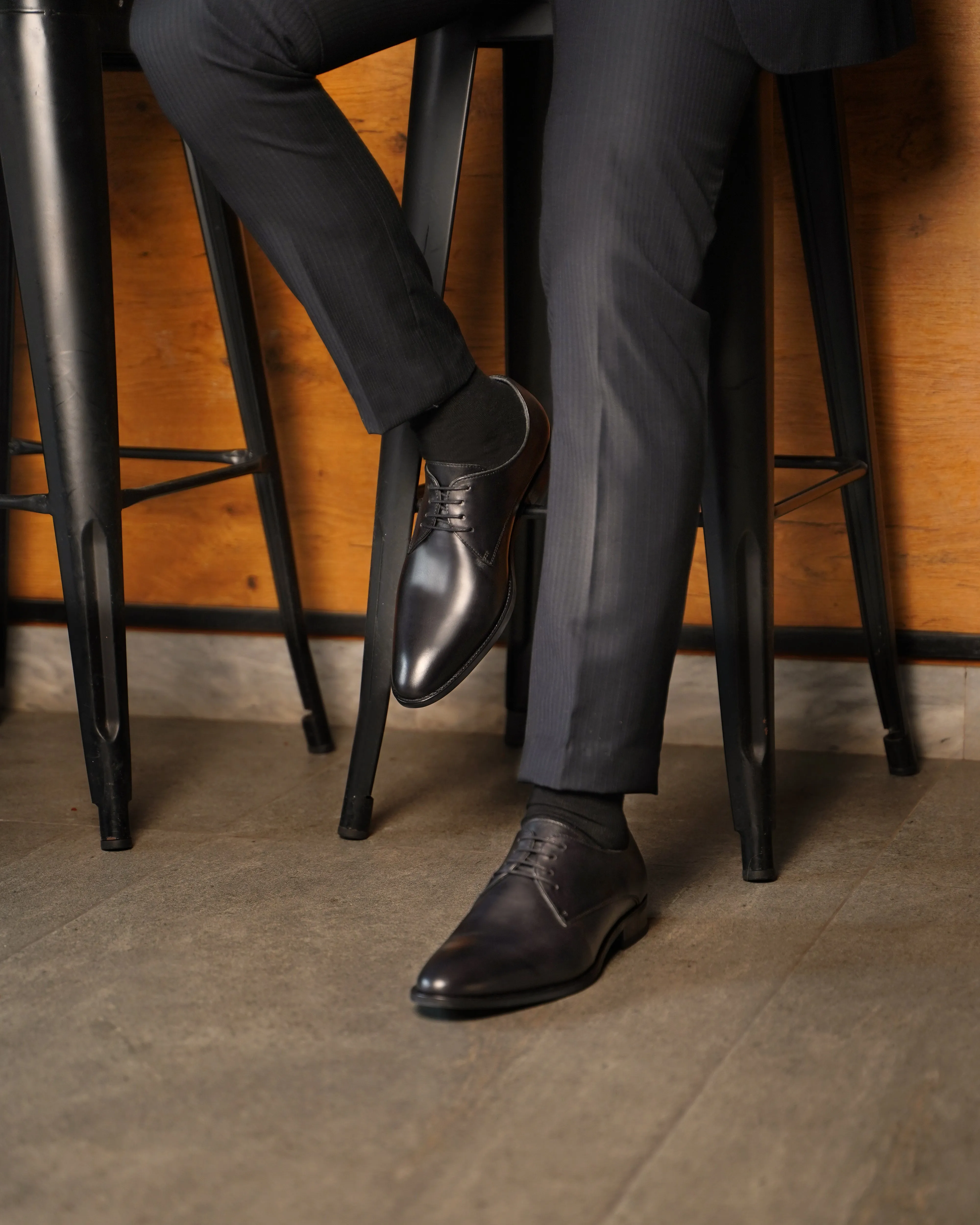 Bloomsbury - Men's Black Calf Leather Derby Shoe