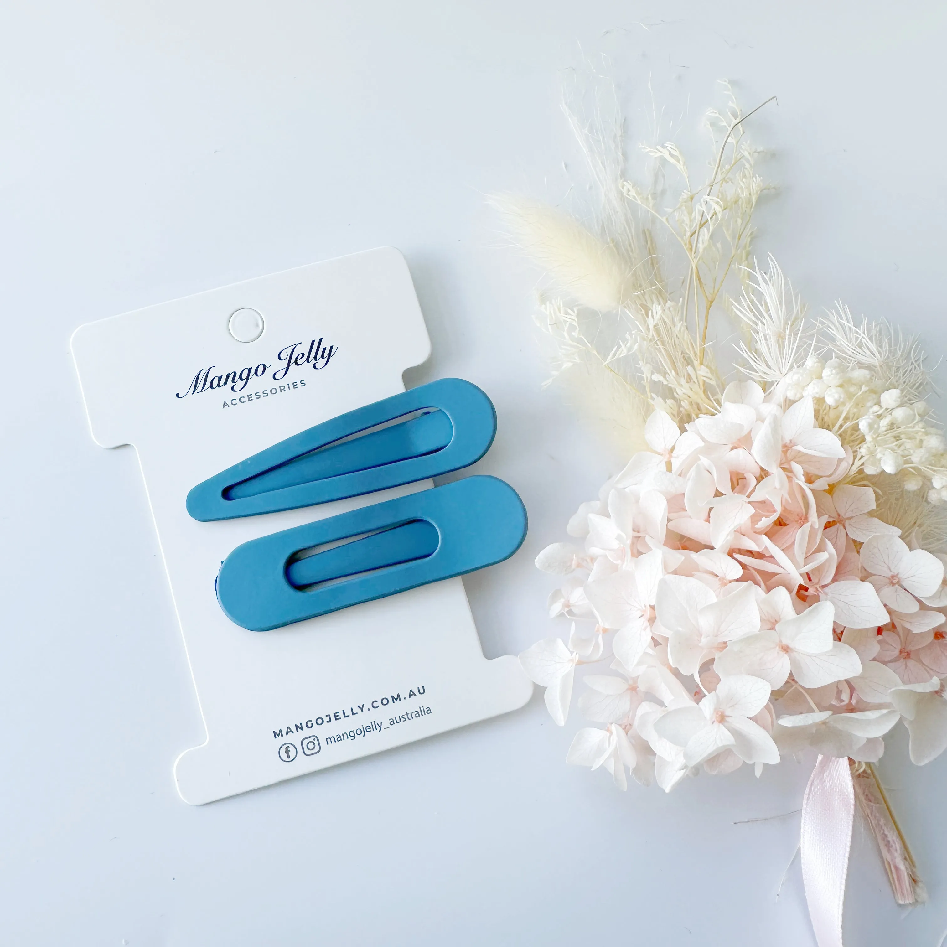Large pastel coated alligator clips - blue