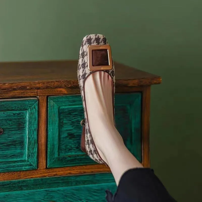 Luxurious Houndstooth Pattern Square Toe Shoes for Women