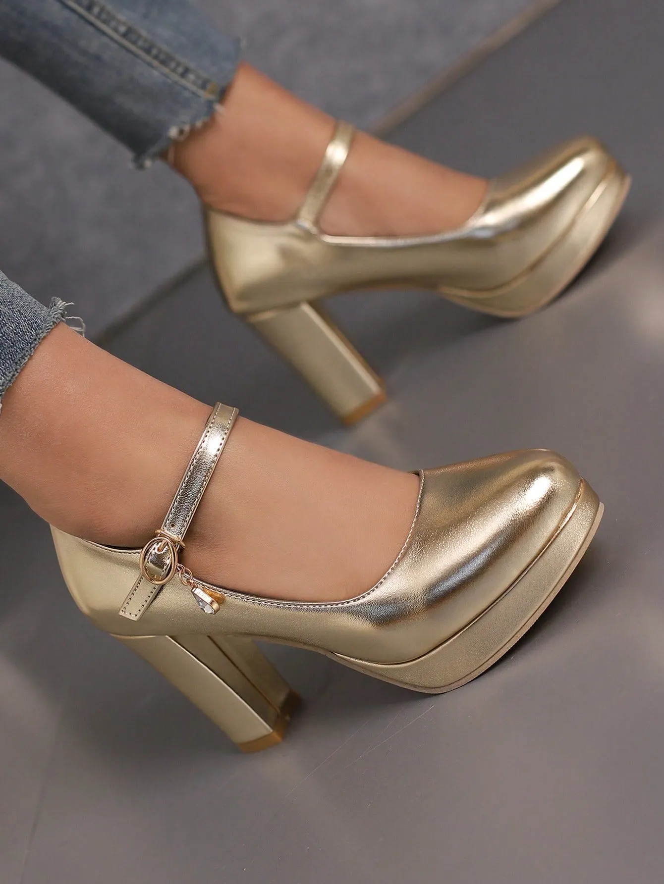 Women Rhinestone Decor Mary Jane Pumps, Chunky Heeled Glamorous Pumps Red